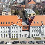 Kosciuszki 46 *