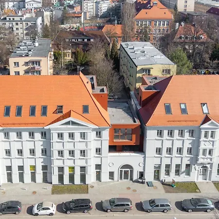 Kosciuszki 46 *